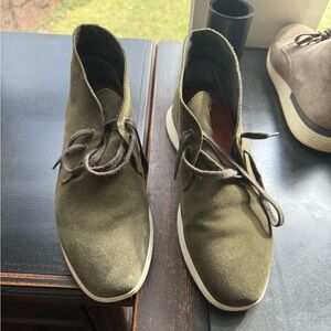 Olive Green Suede Chukka Boots with Rounded Toe and Minimalist Design